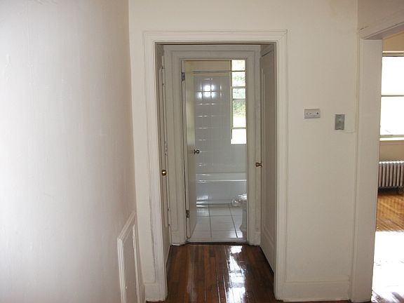 2nd image of 817 Chancellor Ave #03b009d39