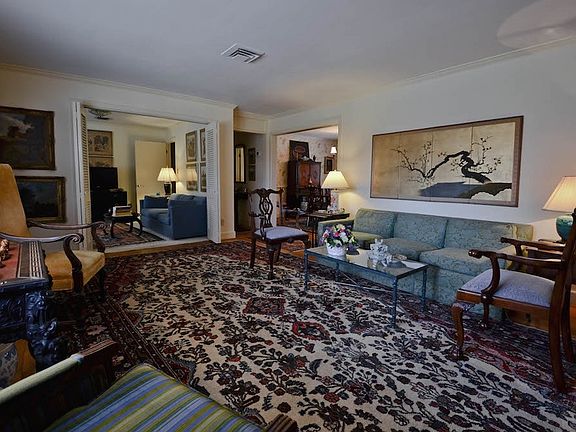 4th image of 7713 N Shirland Ave APT 2