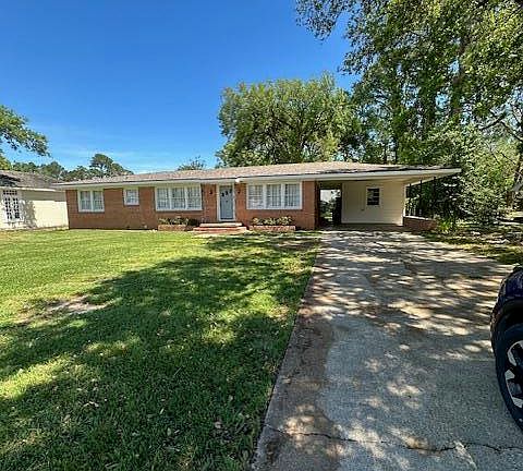 2nd image of 244 N College Rd