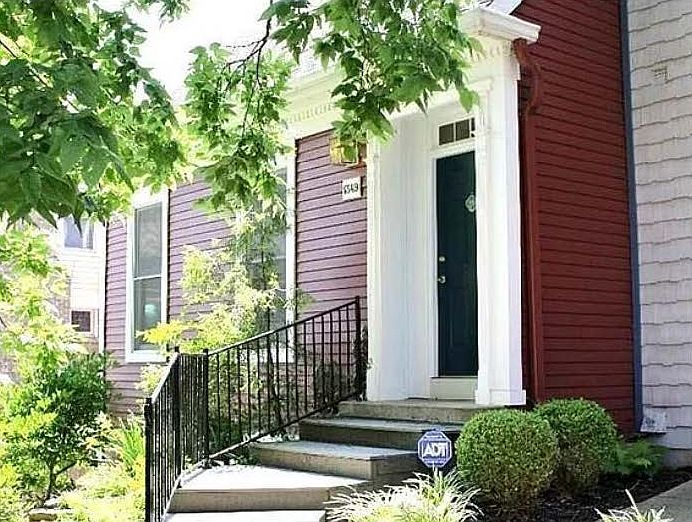 1st image of 1349 Fleming St