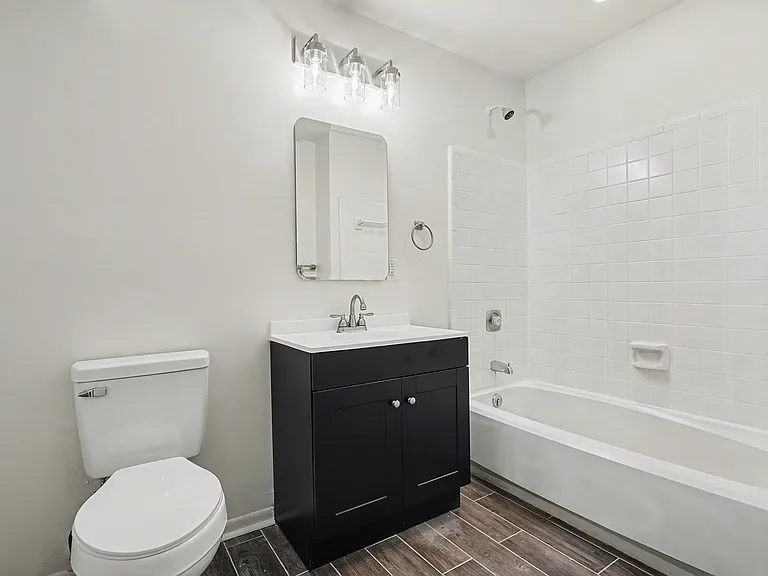 6148 Heath Ridge Ct — Photo 12