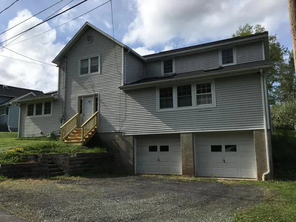 307 Lackawanna St, Jermyn, PA 18433