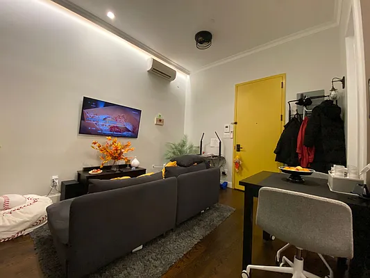 Rented by Yup Realty LLC | media 16