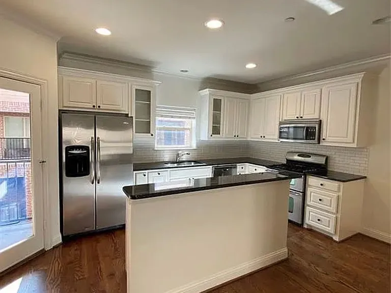 3421 Normandy Ave #4 — Photo 4