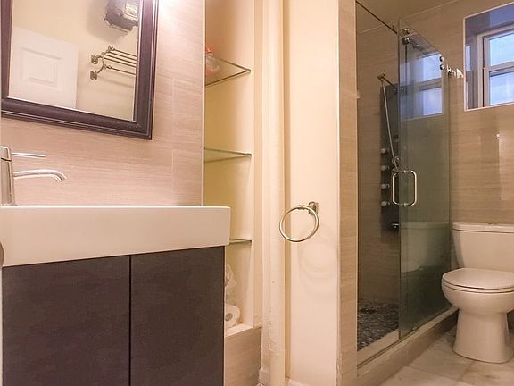 2nd image of 246 E 51st St #2B