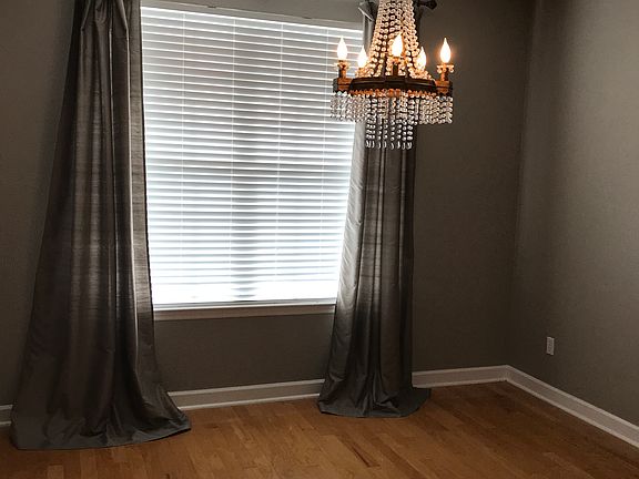 5th image of 3258 Carollton Dr