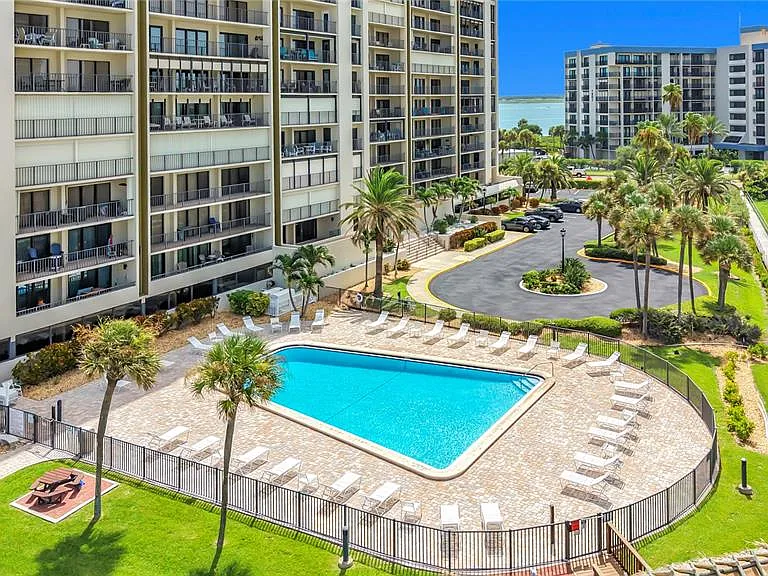 1480 Gulf Blvd #611 — Photo 50