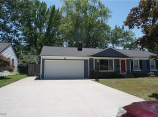 8488 Hallnorth Dr, Mentor, OH 44060