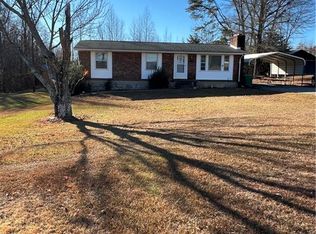 2052 Oregon Hill Rd, Ruffin, NC 27326