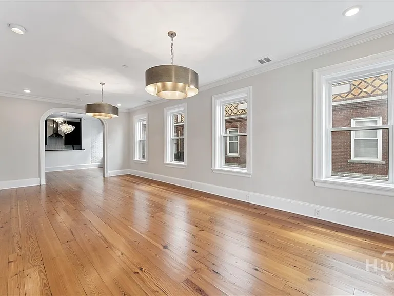 24 E Liberty St #73&83 — Photo 37