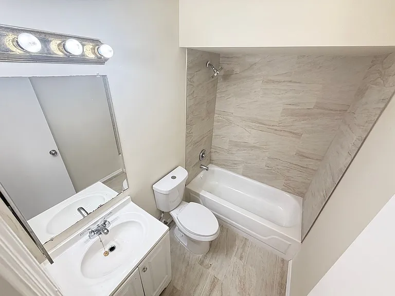 4124 Pershing Pointe Pl #4 — Photo 28