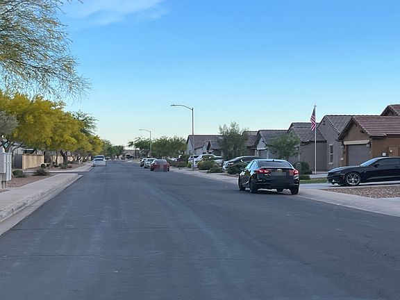 4th image of 1949 N Lewis Pl