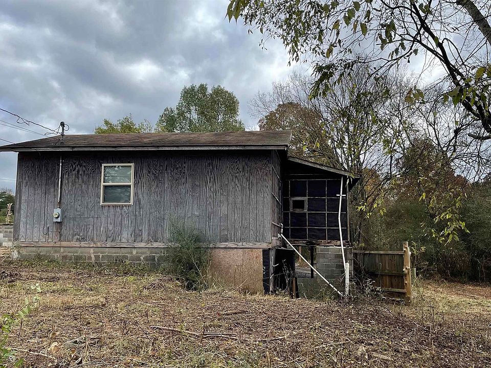 2nd image of 2222 Martling Gap Rd
