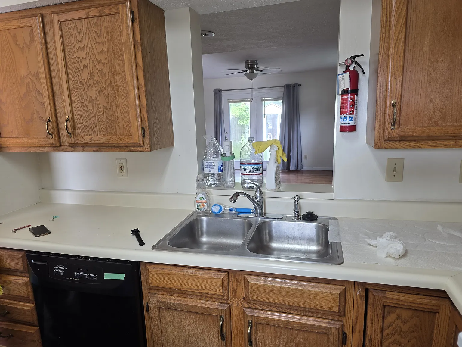 3 bed, 1.5 bath, 1260 sqft, $1,600 — Photo 3