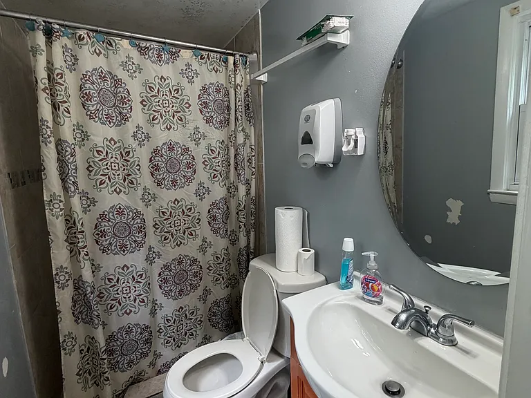4905 Fox St — Photo 8
