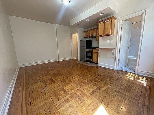 3rd image of 141 W 139th St APT D23