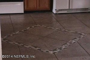 5th image of 3245 Abbeyfield Dr E
