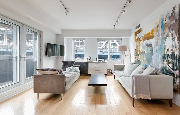 Rented by Find What’s Rare | media 32