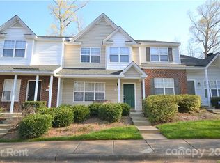 1889 Forest Side Ln, Charlotte, NC 28213