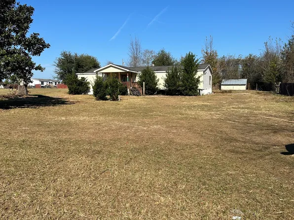 892 Reynolds Rd, Folkston, GA 31537