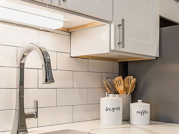 Lakeside Village Kitchen