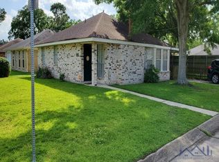 135 River Point Dr, Destrehan, LA 70047
