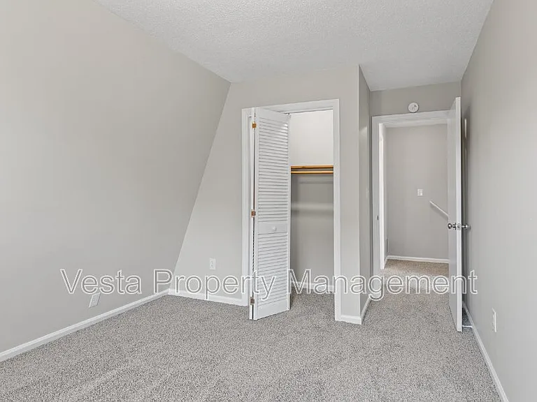 588 Ray Hill Rd #A — Photo 34