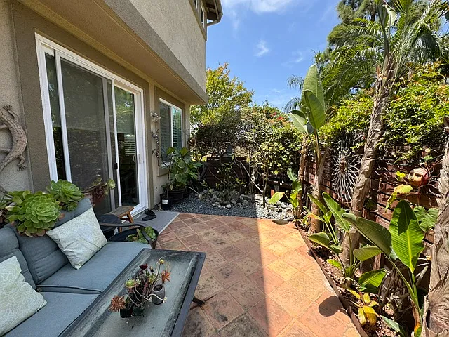 3319 E Rosedale Ln #A — Photo 11