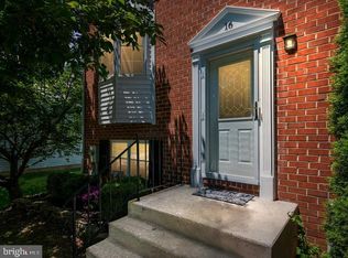 16 Hallview Ct, Nottingham, MD 21236