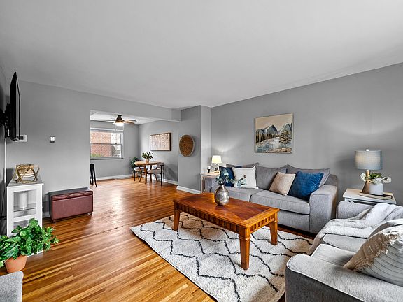 4th image of 1856 Northwest Blvd #29E