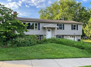 19 Upland Rd, Essex Jct, VT 05452