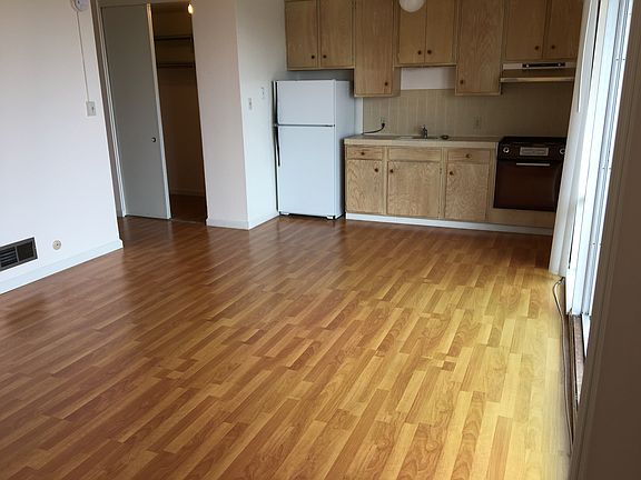 2nd image of 22 Gardenside Dr APT 5