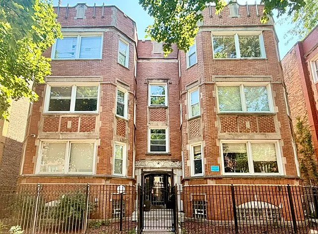 7831 S Kingston Ave #2