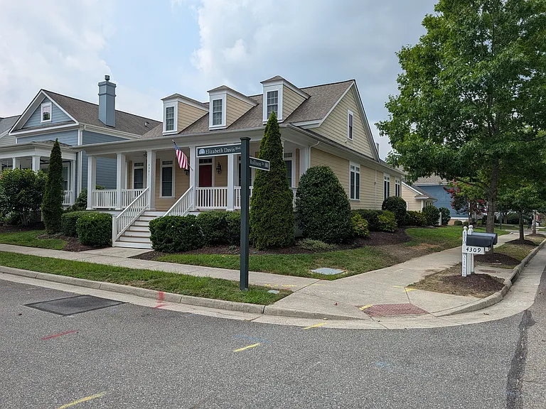 4301 Elizabeth Davis Blvd — Photo 2