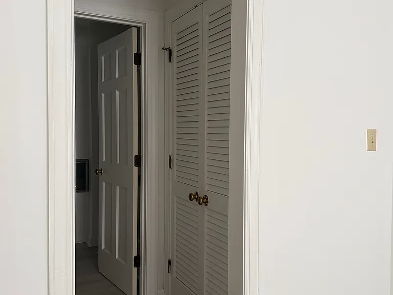344 Hanover Arms Ct #C — Photo 13