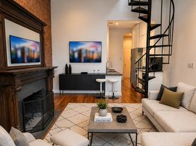 7 E 75th St, New York, NY