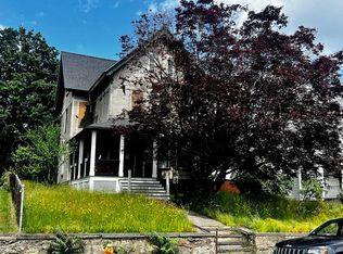 19 Webster St, Hyde Park, MA 02136