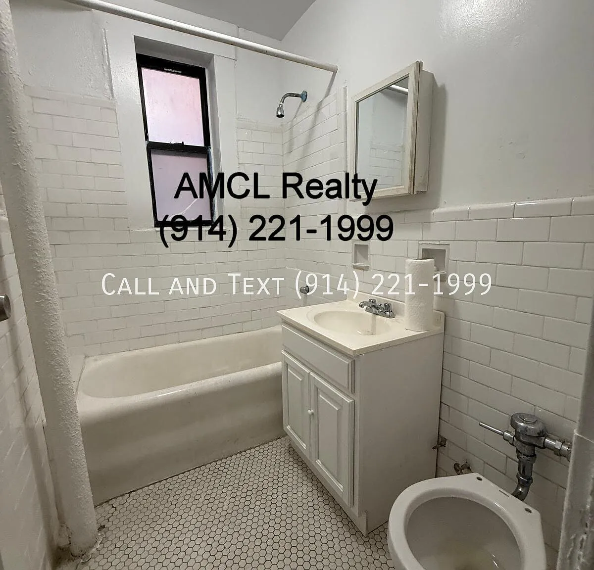 14 Coyle Pl, Apt 1B, Yonkers, NY 10701 — Photo 2