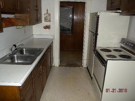 2nd image of 1039 Woodrow Ave SE