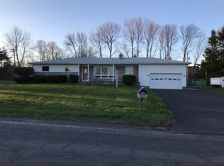 114 Latham Ridge Rd, Latham, NY 12110