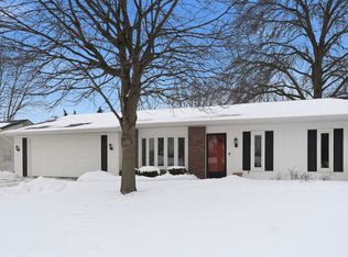 107 McIntyre Dr, Auburn, IN 46706