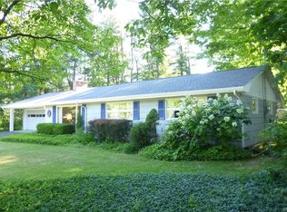 219 Greenwood Dr, East Aurora, NY 14052