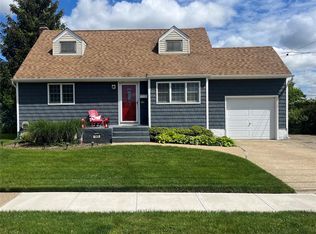 145 Old Farmingdale Rd, West Babylon, NY 11704
