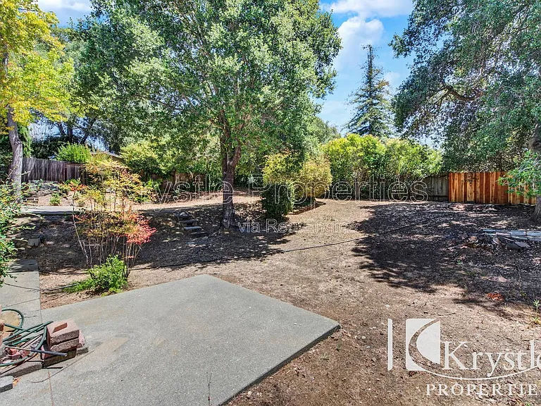 319 Aragon St — Photo 15