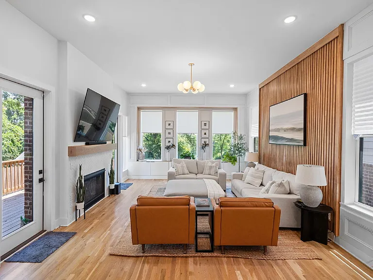 303 Riverside Dr #B — Photo 20