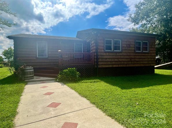 2322 Gabriels Creek Rd, Mars Hill, NC 28754