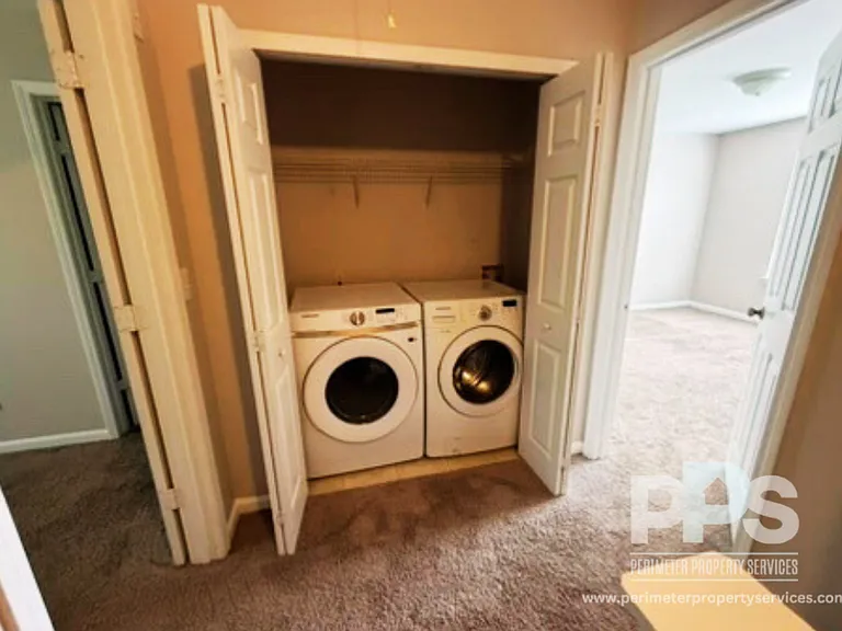 6764 Blackstone Pl — Photo 9