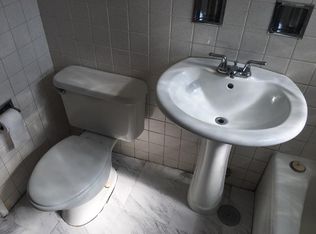 12217 Longwood Dr APT 2, Blue Island, IL 60406
