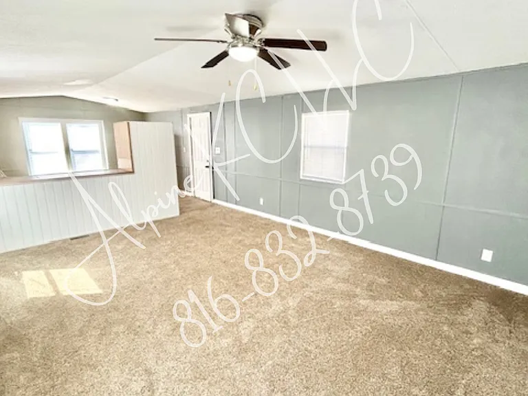 142 Countryside Ln — Photo 3