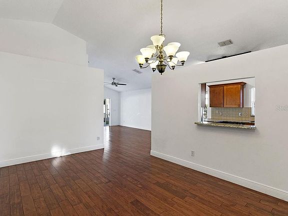 5th image of 5938 Rywood Dr